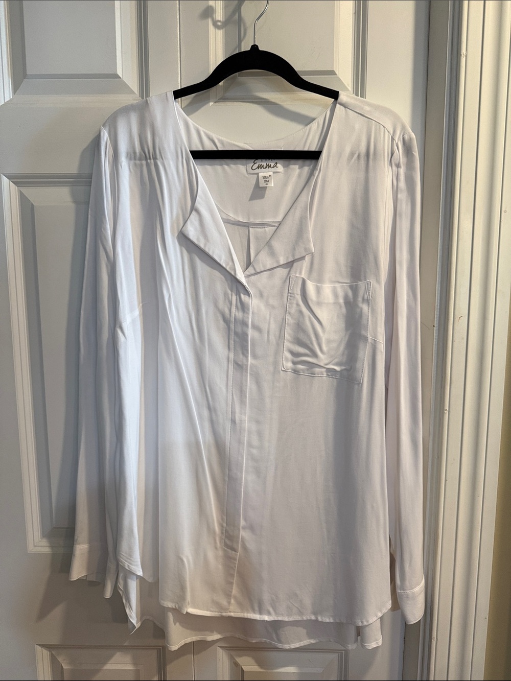 Simply Emma White Long-Sleeve Tunic Blouse